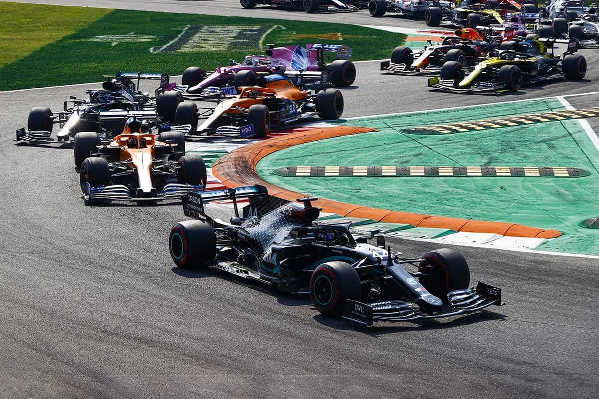 Mit welchem Kraftstoff fahren Formel 1 Autos und wie nachhaltig ist er?