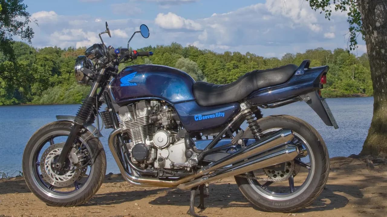 Die beste Auspuffanlage für Honda CB 750 Seven Fifty im Vergleich