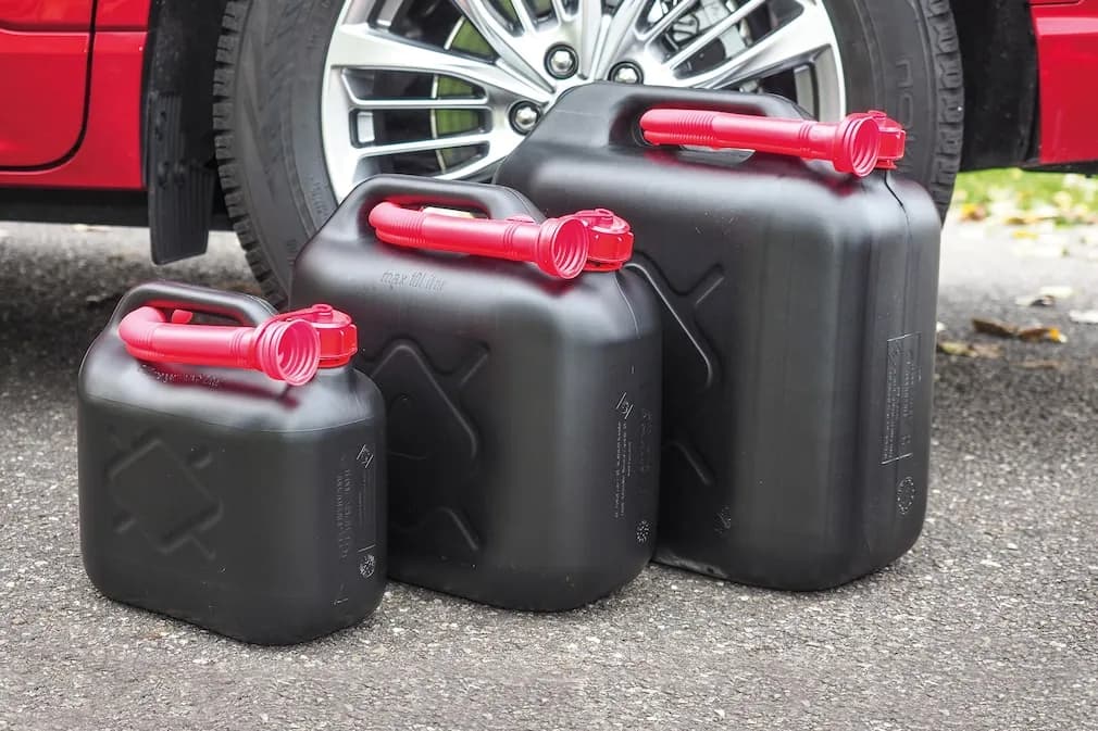 Gepäck richtig unterbringen, um Kraftstoff zu sparen und Kosten zu senken