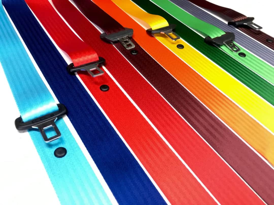 Farbige Sicherheitsgurte: Vielfältige Optionen für mehr Sicherheit und Stil